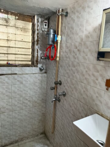 Bathroom in 3 BHK Apartment at Janki Niwas Malad, Malad East – for Rent