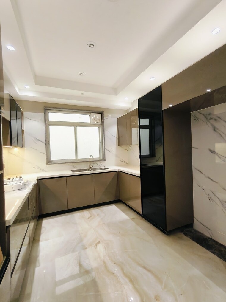 Kitchen, ss-mayfield-gardens 4 Bedroom 300 Sq.Yd. Builder Floor In Sector 51 Gurgaon 8540206