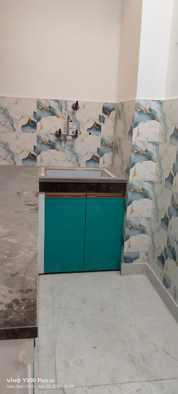 Furnished Amenities in 2 BHK Builder Floor at Govindpuri – for Sale