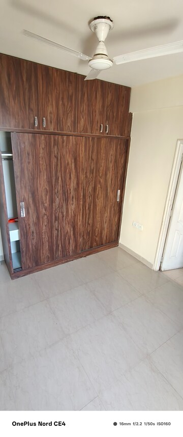 Room in 3.5 BHK Builder Floor at Smart World Gems, Sector 89 – for Sale