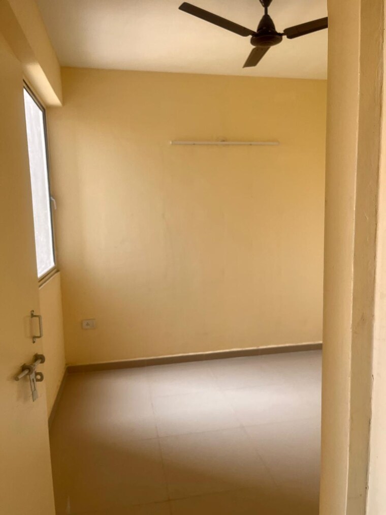 Room, conscient-habitat-78 3 Bedroom 850 Sq.Ft. Apartment In Sector 78 Faridabad 8540286