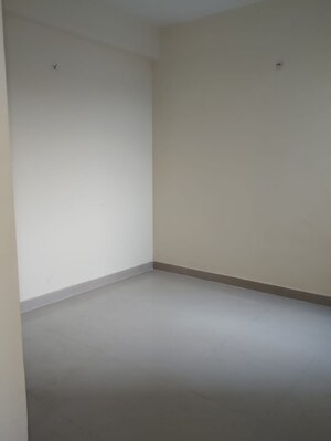 Room in 3 BHK Apartment at Conscient Habitat 78, Sector 78 – for Sale