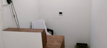  Office Space For Rent in Emaar The Palm Square, Sector 66