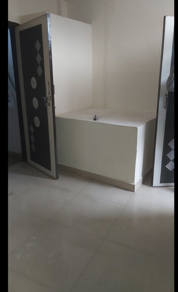 Room in 1 RK Builder Floor at Mayur Vihar – for Rent