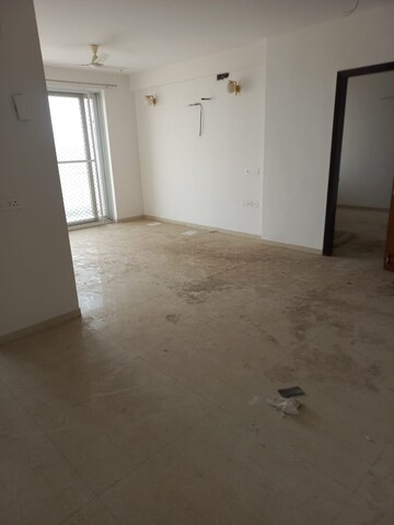 Room in 2 BHK Apartment at Omaxe Heights, Sector 86 – for Rent