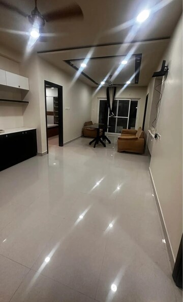 Room in 4 BHK Apartment at Prestige High Fields, Gachibowli – for Rent