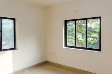 Room in 3 BHK Apartment at Hiland Greens, Maheshtala – for Sale