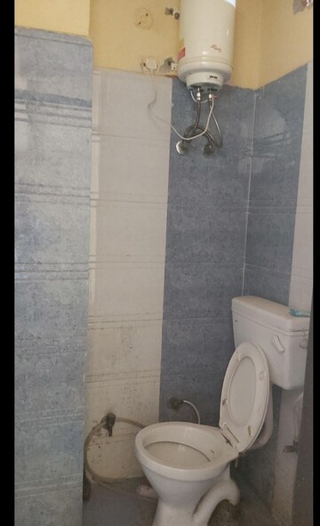 Bathroom in 1 RK Builder Floor at Mayur Vihar – for Rent