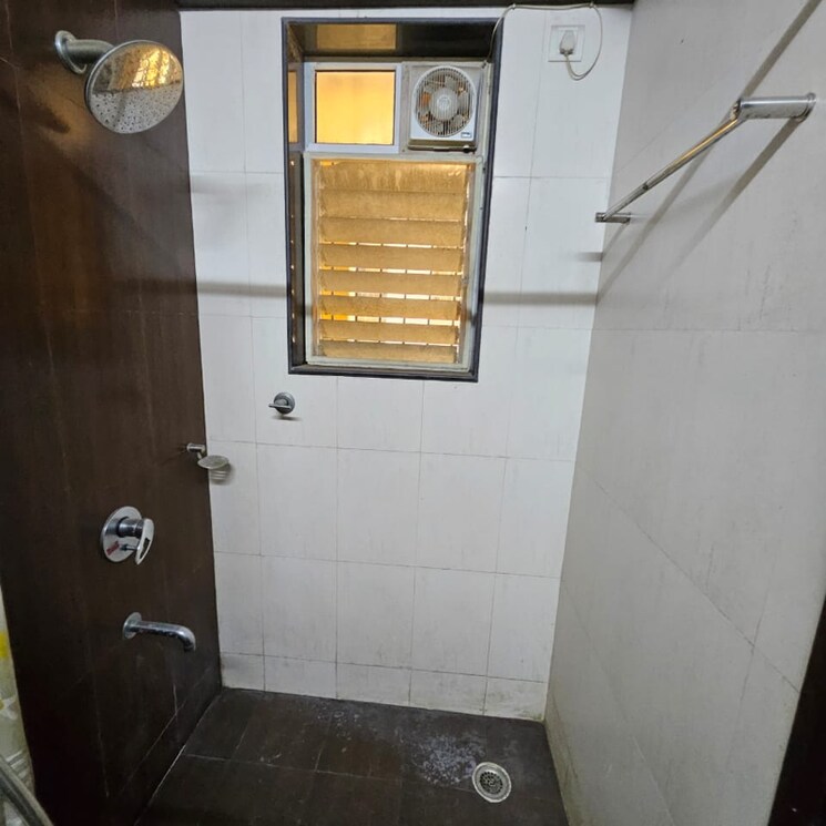 Bathroom, whistling-woods-apartment 4 Bedroom 1712 Sq.Ft. Apartment In Navin Nagar Mumbai 8540683