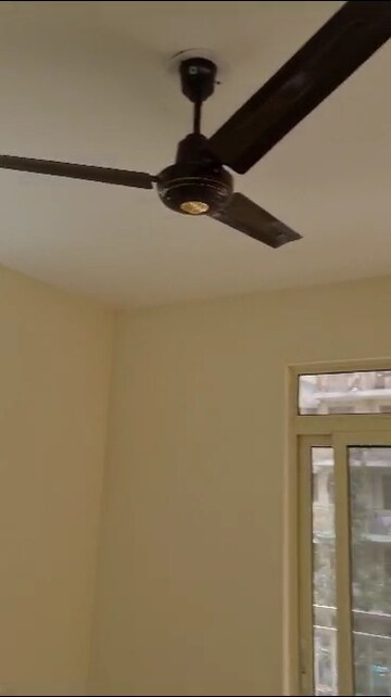Furnished Amenities in 3 BHK Apartment at Conscient Habitat 78, Sector 78 – for Rent
