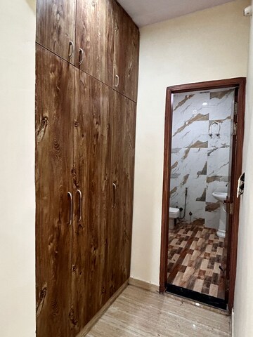 Balcony in 4 BHK Builder Floor at Sector 76 – for Rent