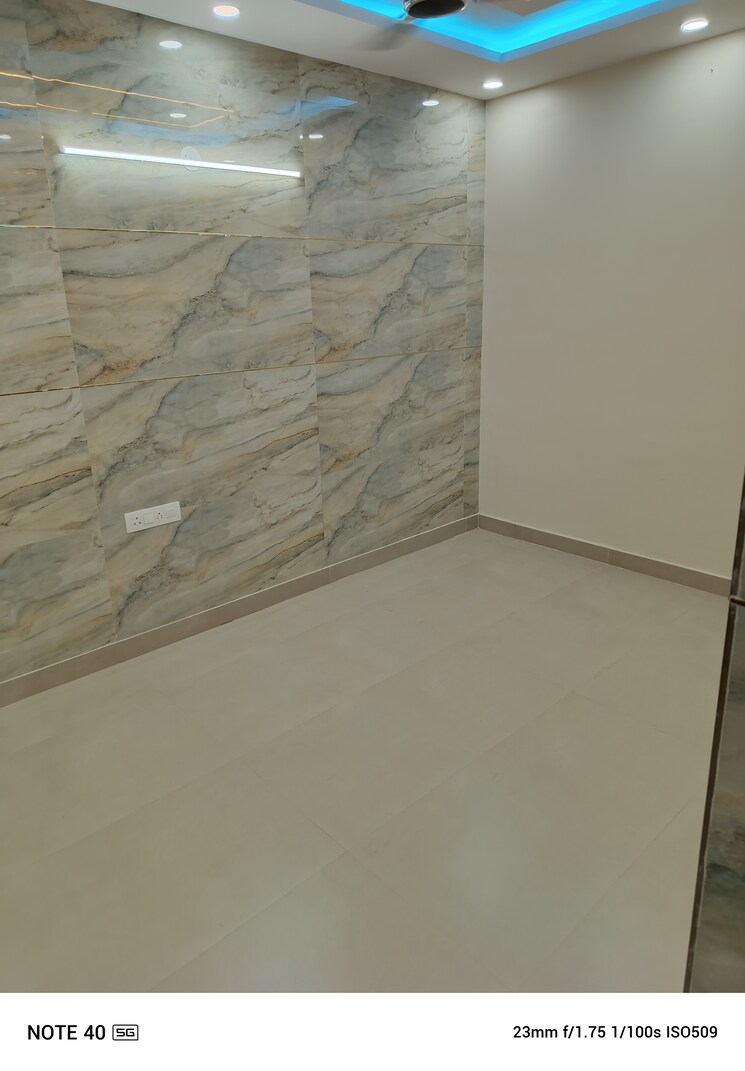 Room, pitampura 4 Bedroom 1150 Sq.Ft. Builder Floor In Pitampura Delhi 8540804