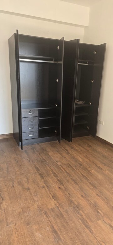 2 BHK Apartment For Rent in BPTP Discovery Park, Sector 80