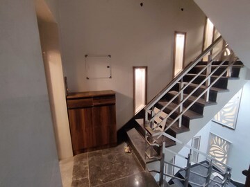 Staircase in 3 BHK Builder Floor at Puri Kohinoor, Sector 89 – for Rent