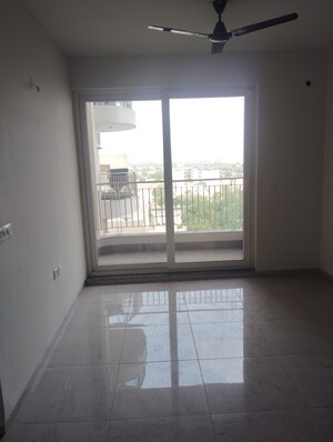Room in 2 BHK Apartment at OP Floridaa, Sector 82 – for Sale
