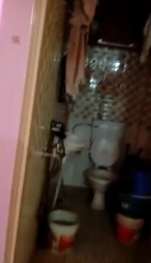 Bathroom in 2.5 BHK Builder Floor at Mayur Vihar – for Sale