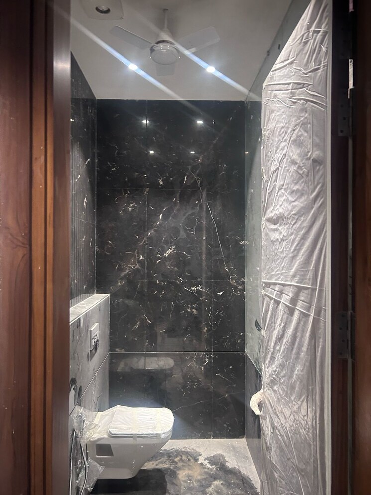 Bathroom, boutique-residential-apartments-n-136 4 Bedroom 500 Sq.Yd. Apartment In Panchsheel Park Delhi 8540899