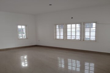 Room in 5 BHK Villa at Thrippunithura – for Sale