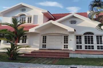 5 BHK Villa – Exterior View View at Thrippunithura - for Sale