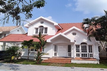 5 BHK Villa – Exterior View View at Thrippunithura - for Sale