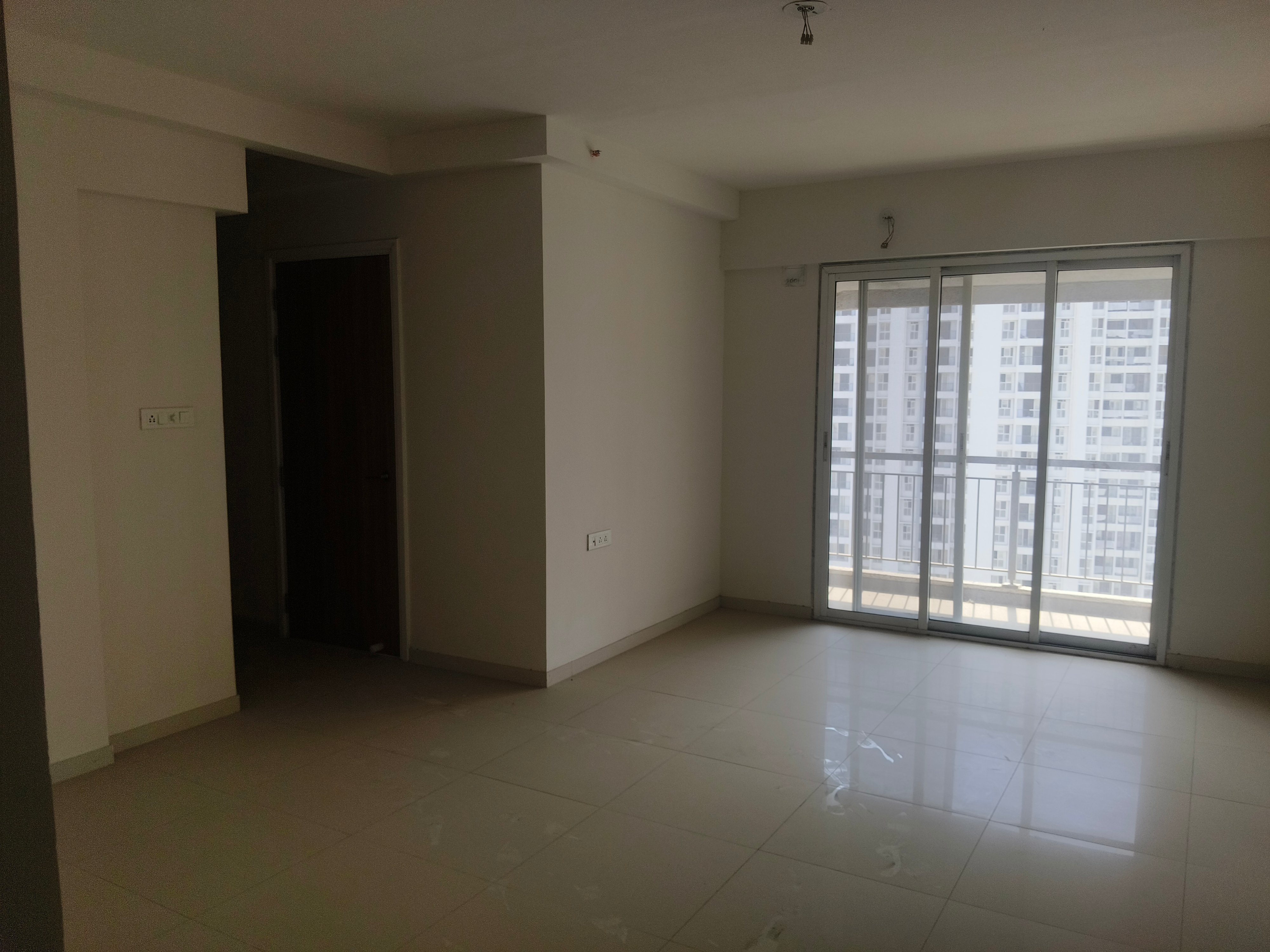 3 BHK 1033 Sq.Ft. Apartment in Godrej Emerald