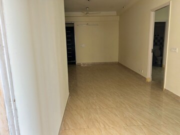 Room in 3 BHK Apartment at Sector 1 Greater Noida – for Rent