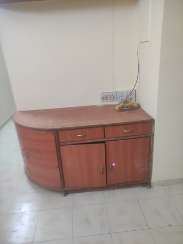 Furnished Amenities in 2 BHK Apartment at Guruwar Peth – for Rent