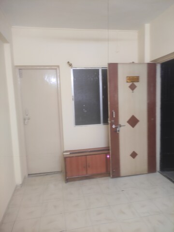 Furnished Amenities in 2 BHK Apartment at Guruwar Peth – for Rent