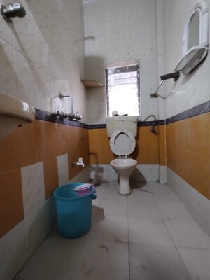 Bathroom in 4 BHK Villa at Kopar Khairane – for Sale