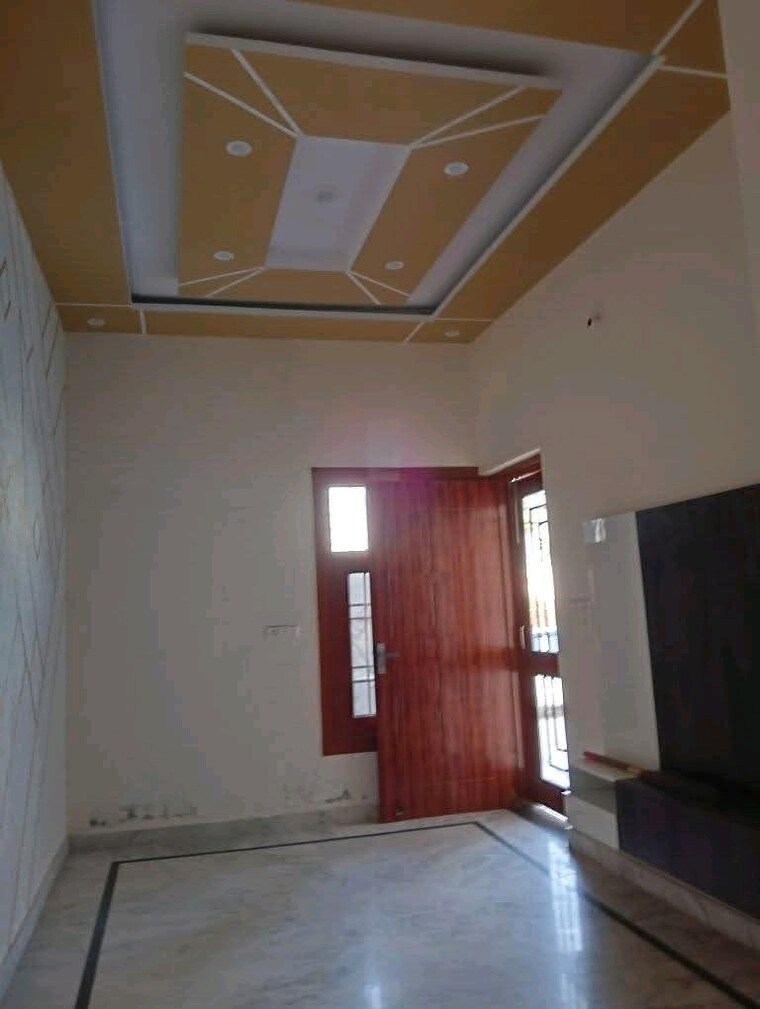 Room, amehra adipur 3 Bedroom 103 Sq.Yd. Independent House In Amehra Adipur Meerut 8541234