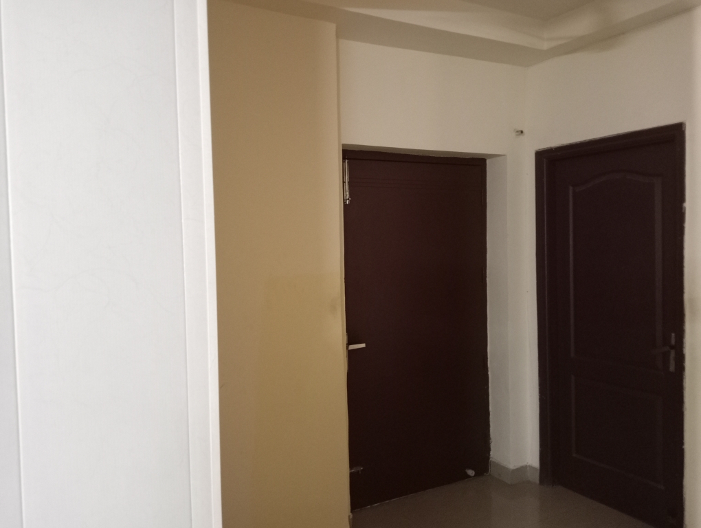 3 BHK + Servant Room Apartment For Sale in Eldeco Olympia