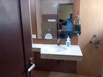 Bathroom in 3 BHK Apartment at Eldeco Olympia, Sector 93a – for Sale