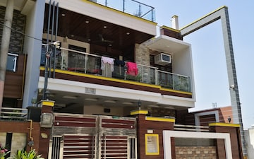 3.5 BHK Villa For Sale in Sharda Nagar