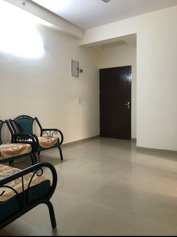 Parking in 2 BHK Apartment at Mahagun Mywoods, Sector 16c Greater Noida – for Rent