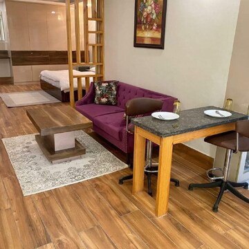 Master Bedroom in 3.5 BHK Apartment at Supertech Emerald Court, Sector 93a – for Sale