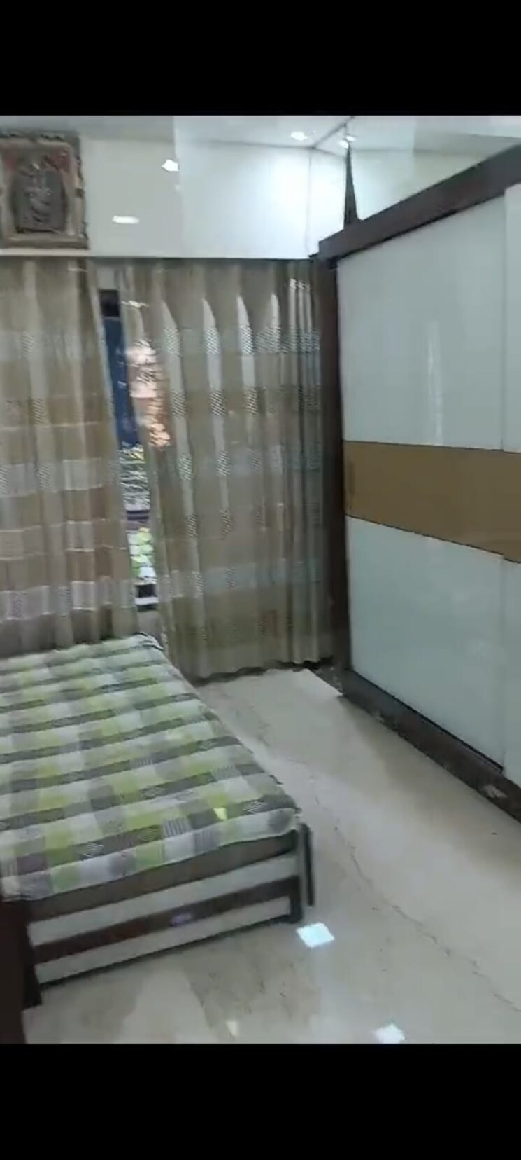 Room, shreeji-ville-co-operative-housing-society-ltd 4 Bedroom 1750 Sq.Ft. Villa In Panch Pakhadi Thane 8541280