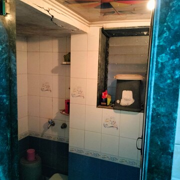 Bathroom in 1 BHK Apartment at Tulsidham Complex, Kapur Bawdi – for Rent