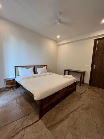 Bedroom in 1 BHK Apartment at DLF Atria, Dlf Phase ii – for Rent