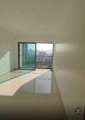 2 BHK Apartment For Sale in Kalpataru Immensa, Kolshet Road