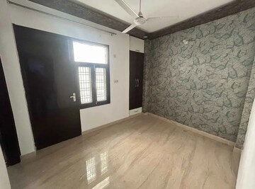Room in 2 BHK Builder Floor at Burari – for Rent