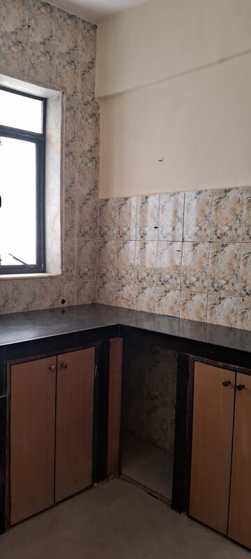 1.5 BHK Apartment For Rent in Seasons Lakeview CHS, Kopar Khairane