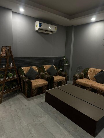 Bedroom in 3 BHK Builder Floor at Chattarpur – for Rent