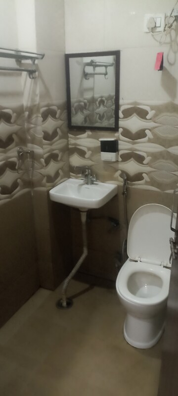 Bathroom in 1 RK Builder Floor at SS 100, Sector 49 – for Rent
