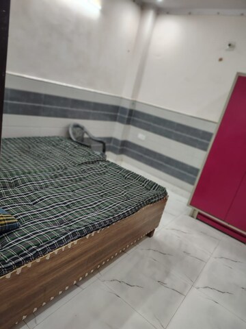 Furnished Amenities in 2 BHK Builder Floor at Dwarka Mor – for Rent