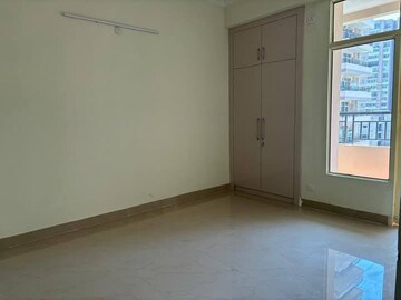Room in 2 BHK Apartment at JKG Palm Court, Sector 16c Greater Noida – for Rent