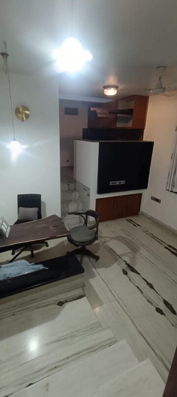 Living Room in 2 BHK Builder Floor at Green Park – for Rent