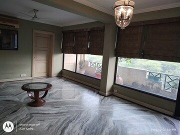Bedroom in 1 RK Builder Floor at Mehrauli – for Rent