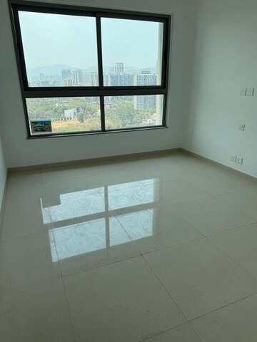 2 BHK Apartment For Rent in Kalpataru Immensa, Kolshet Road