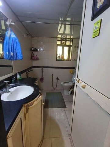 Team Area in 2 BHK Apartment at Mahindra Vicino, Andheri East – for Rent