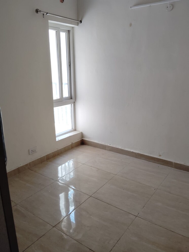 Room, gaur-city-2-14th-avenue 3 Bedroom 719 Sq.Ft. Apartment In Sector 16c Greater Noida Greater Noida 8541433